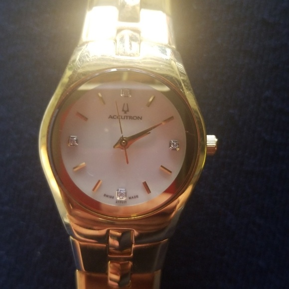 Bulova Accutron Swiss Diamond/Gold Watch 27P011 - Picture 5 of 5